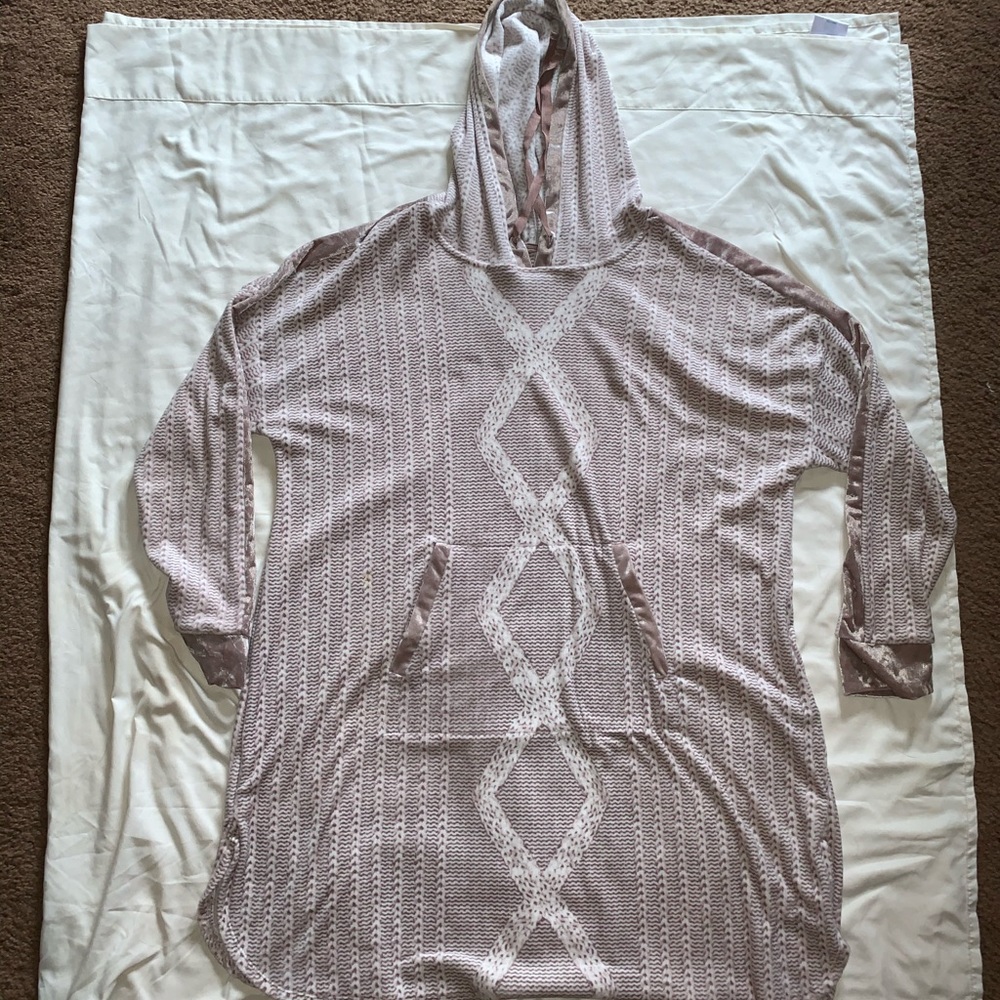 Vera Wang Pajama Dress